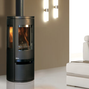 Fonte Flamme - Poêles à bois Soro - trois faces vitrées
