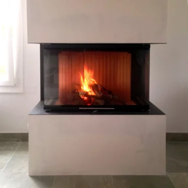 cheminee-panoramique-flammes-de-jade-installateur-nantes-saint-nazaire