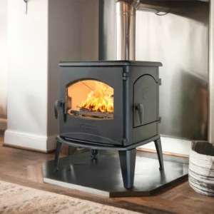 Poêle à bois en fonte Vulca 64 Fonte Flamme - Installation Flammes de Jade à Saint-Brévin