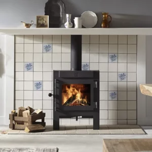 jannik-large-poele-a-bois-robuste-et-sophistique Fonte Flamme