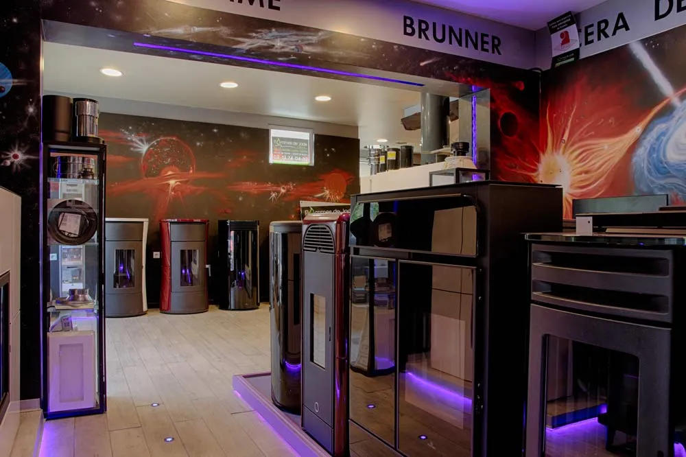 Showroom saint-brevin-les-pins Flammes de Jade insert cheminee poele